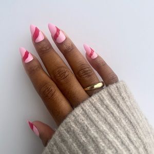Valentine’s Day Nails /Luxury press on nails